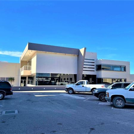 Hotel Oasis Heroica Caborca Екстериор снимка