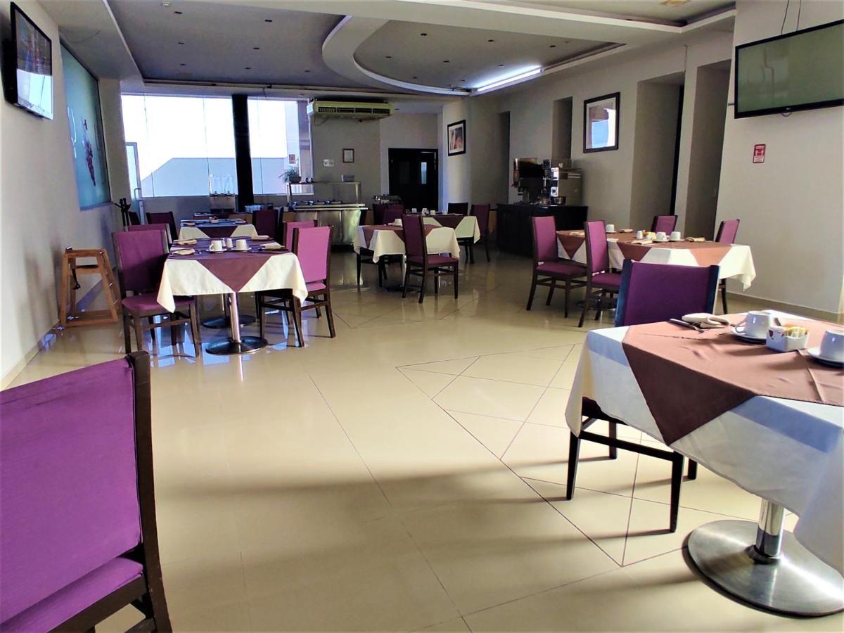 Hotel Oasis Heroica Caborca Екстериор снимка