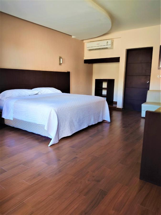 Hotel Oasis Heroica Caborca Екстериор снимка