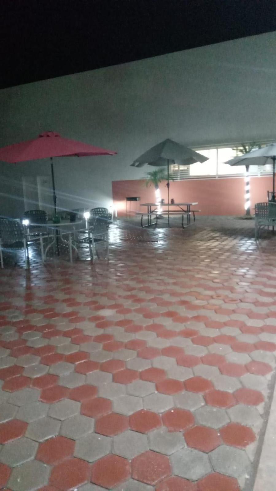 Hotel Oasis Heroica Caborca Екстериор снимка