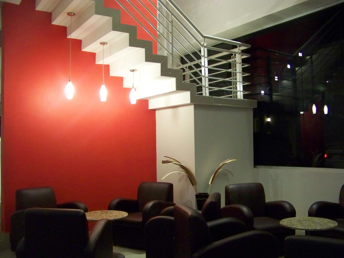 Hotel Oasis Heroica Caborca Екстериор снимка